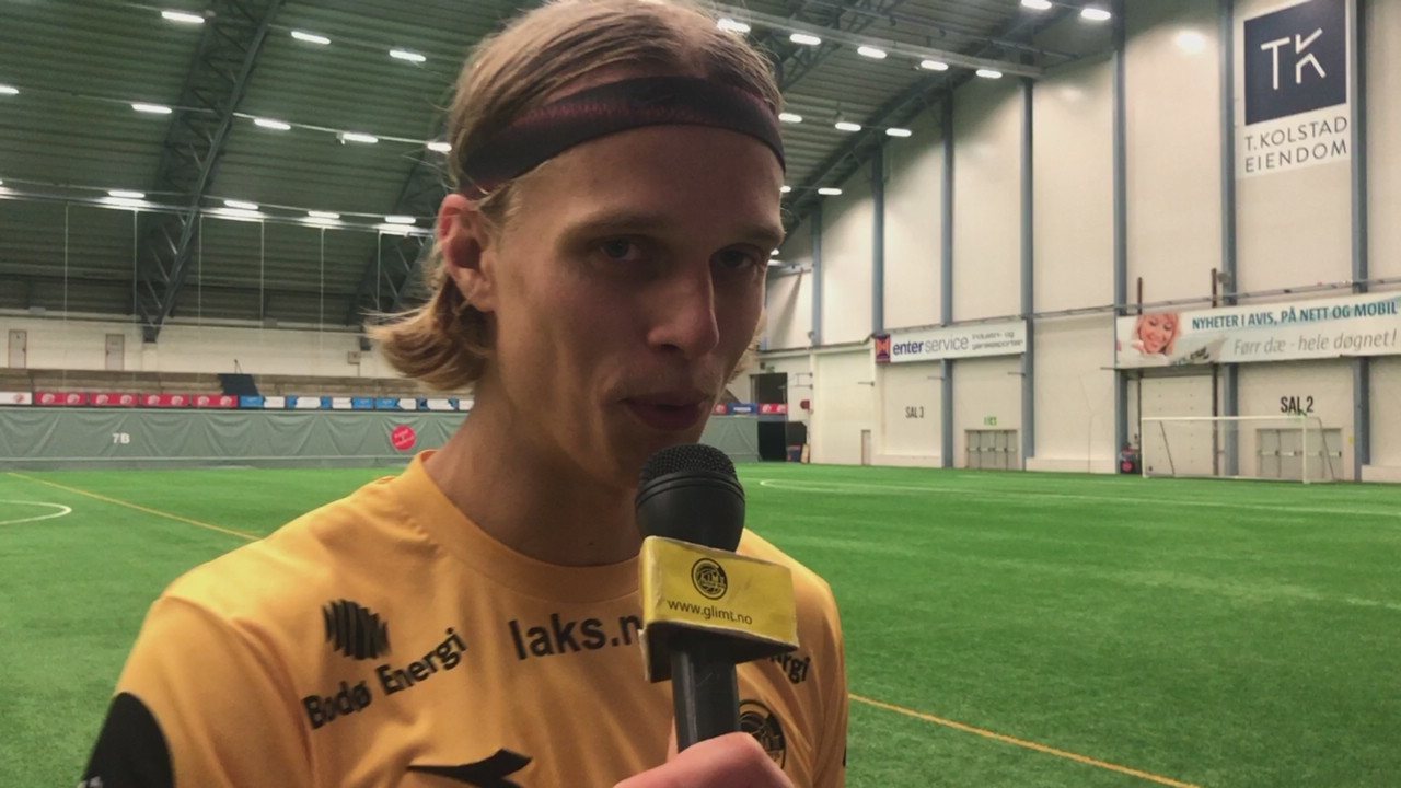 Ulrik Saltnes intervjuer Andreas Schjelderup